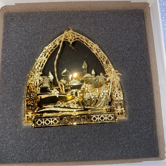 Bethlehem 2000 Danbury Mint 23KT Annual Gold Electroplate Ornament w/Box - Picture 3 of 11